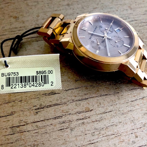 Authentic Burberry Gold Watch - Picture 4 of 6